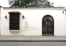 La Ventana de Luz Vázquez forma parte del centro histórico urbano de la ciudad de Bayamo